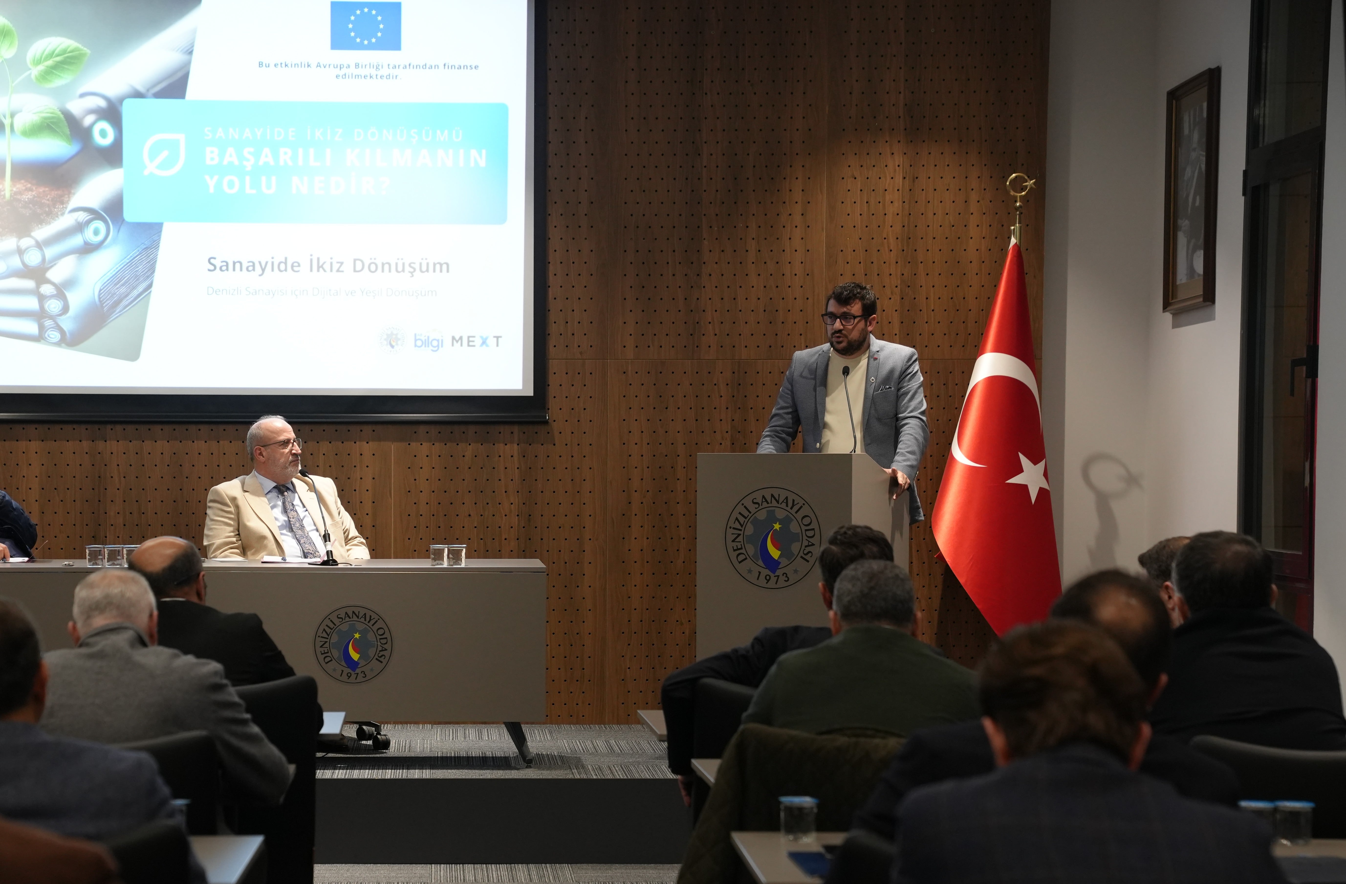 DSO Bilişim Komisyonu Sanayide İkiz Dönüşüm Çalıştayını Meclis Üyelerine Tanıttı
